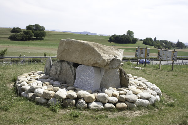 dolmen de praz berthoud